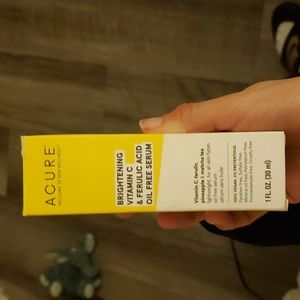 Acure brightening vitamin C & ferulic acid oil free serum